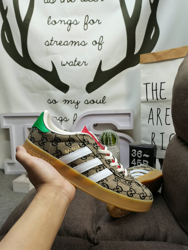 shoes-adidas-134d-uses-soft-fiber-cow-split-leather-combined-with-imported-mercerized-pig-leather-upper-material-#leather-lining-with-shock-absorbing-pu-latex-foot-pad-#external-wea-61qh8